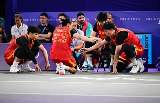 1722383441382072672.jpg 九游体育官网-【早报】混双夺金!你永远可以相信莎头组合!