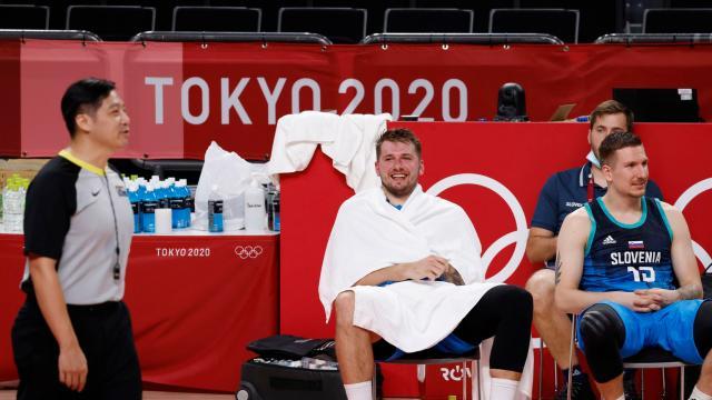 九游体育APP-奥运首秀东契奇再现神奇，他让美国众星相形见绌