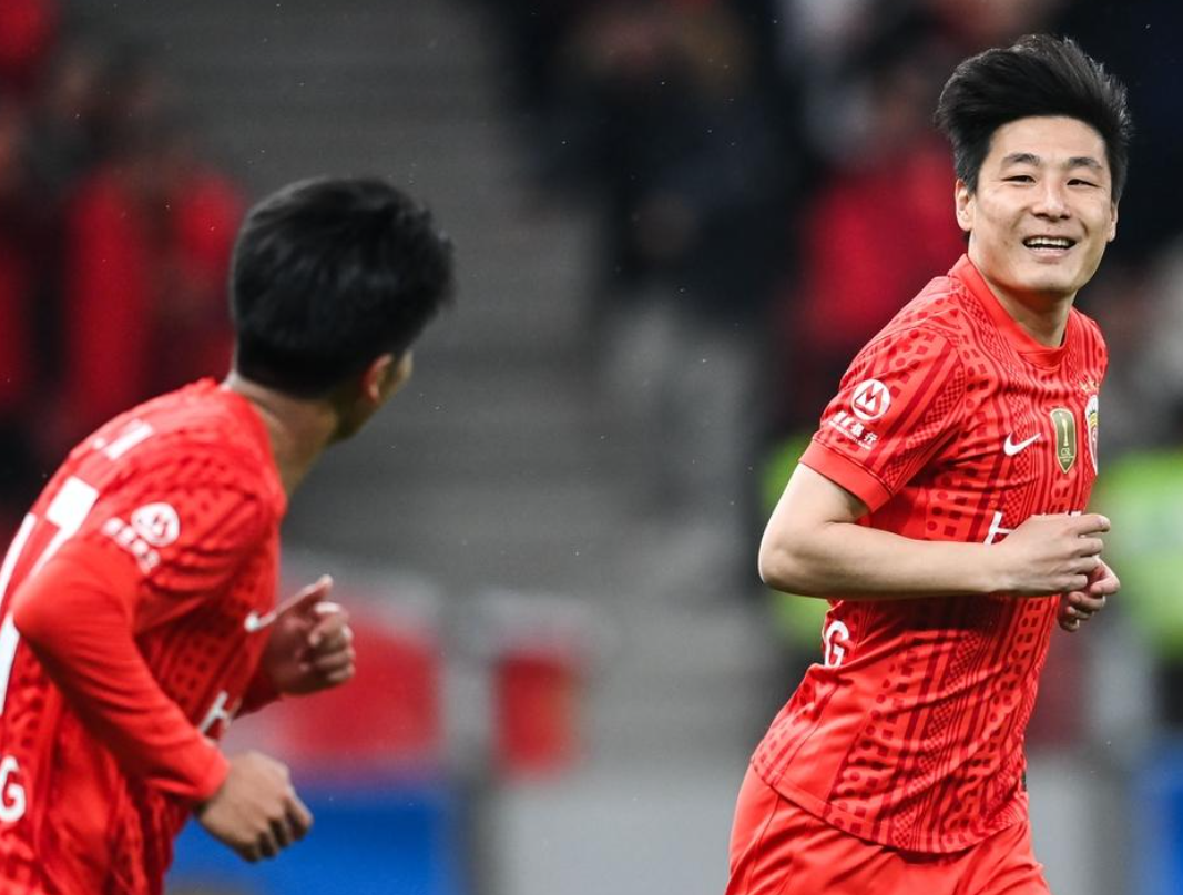 九游体育APP-4-1！武磊梅开二度，中超卫冕冠军首胜，郑智又输了：遭遇两连败